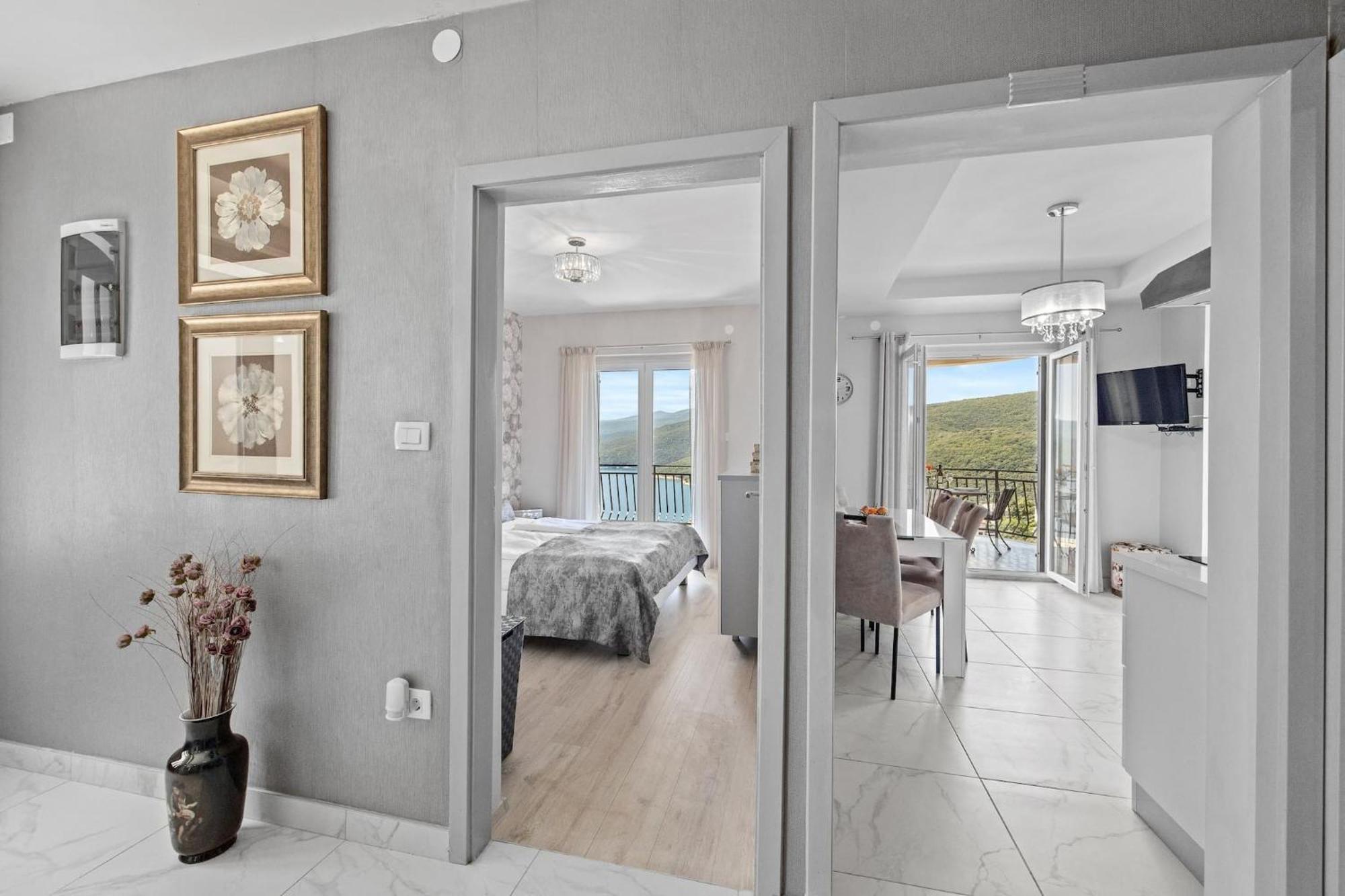 Apartments Lady M Rabac Exterior photo